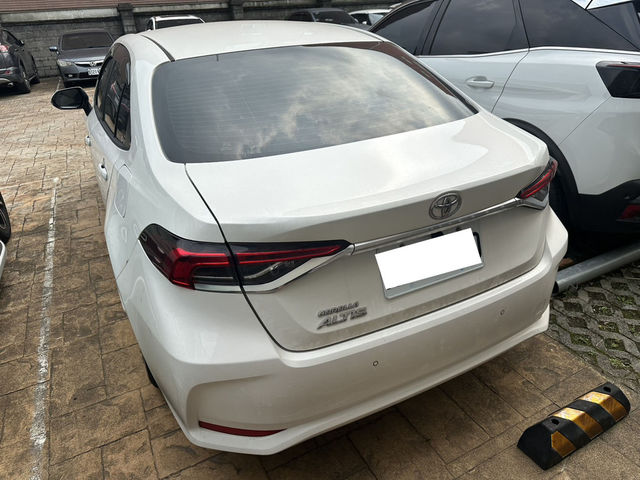 TOYOTA豐田 ALTIS  第6張相片