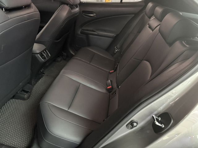 LEXUS凌志 UX200  第3張相片