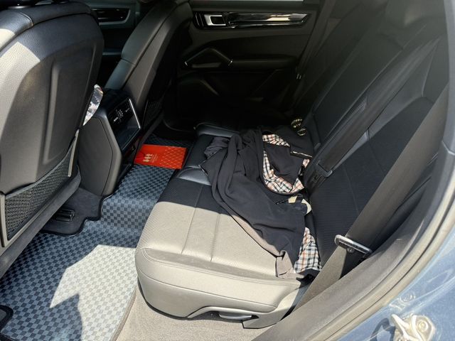 PORSCHE保時捷 CAYENNE  第3張相片
