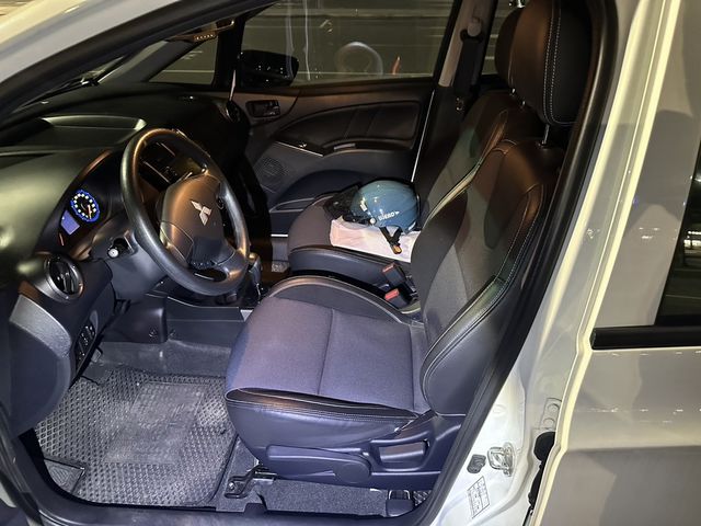 MITSUBISHI三菱 COLT PLUS  第3張相片