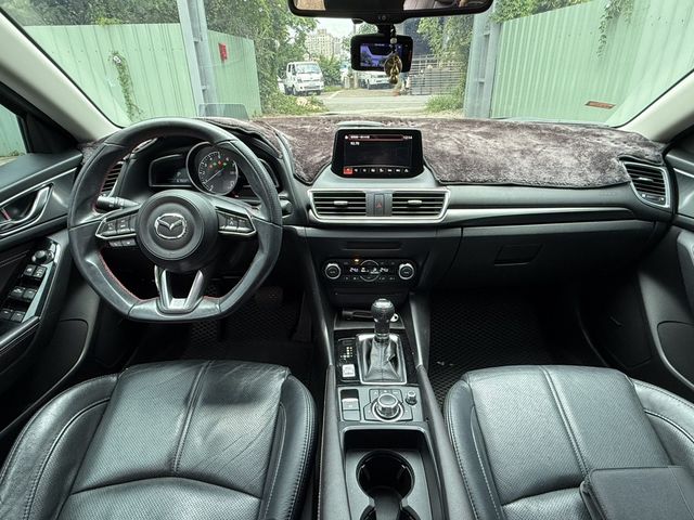MAZDA馬自達 MAZDA 3  第4張相片