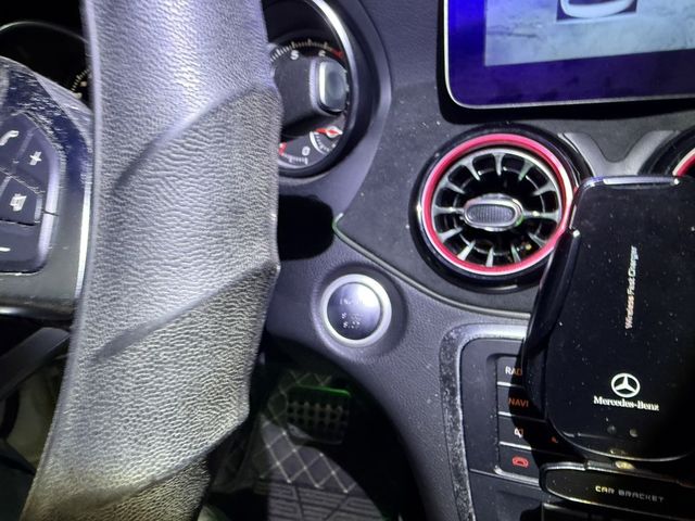 M-BENZ賓士 CLA250  第4張相片
