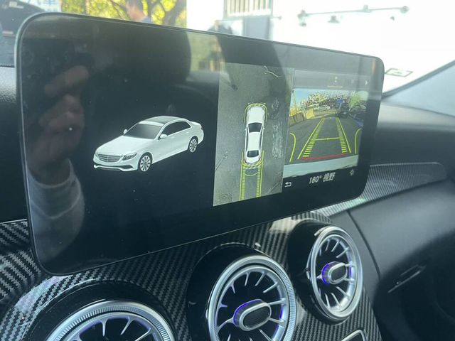 M-BENZ賓士 C200  第5張相片