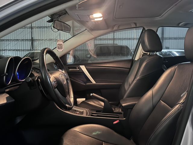 MAZDA馬自達 MAZDA 3  第2張相片