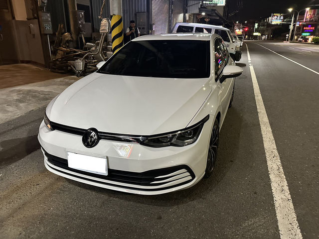 VOLKSWAGEN福斯 GOLF  第1張相片