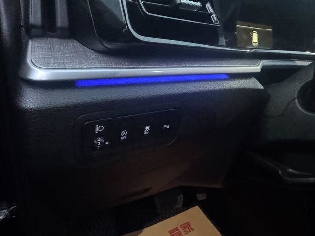 HYUNDAI現代 CUSTIN  第5張相片