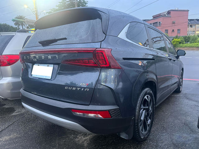 HYUNDAI現代 CUSTIN  第6張相片