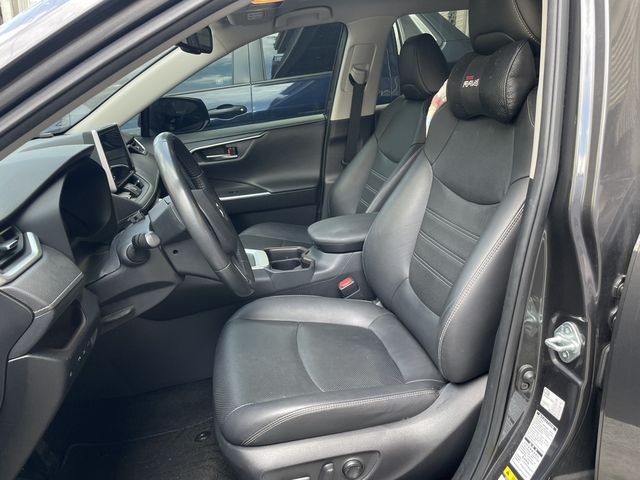 TOYOTA豐田 RAV4  第2張相片