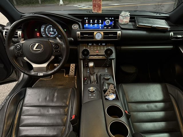 LEXUS凌志 IS200T  第4張相片