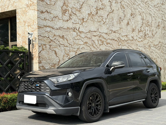 TOYOTA豐田 RAV4  第1張相片