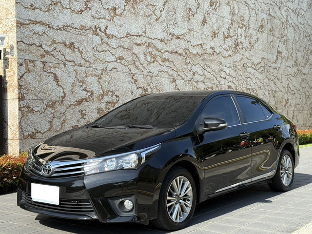 TOYOTA豐田 ALTIS  第1張相片