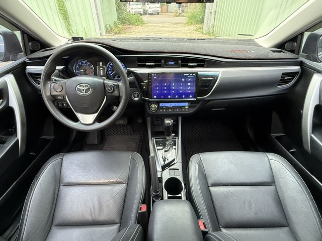 TOYOTA豐田 ALTIS  第4張相片