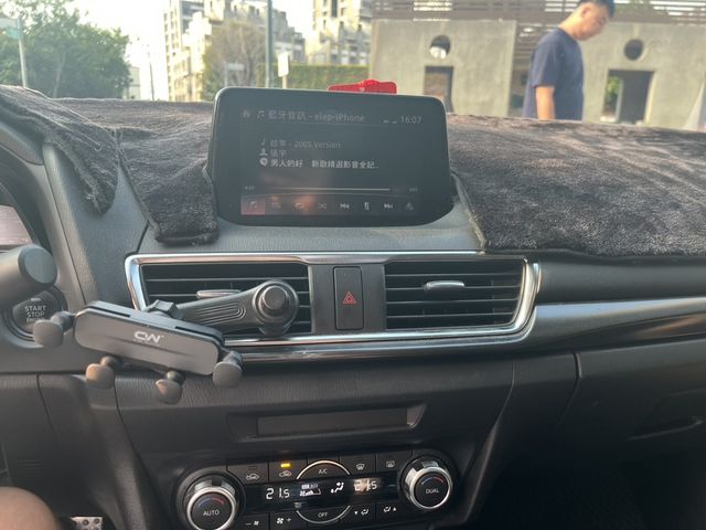 MAZDA馬自達 MAZDA 3  第4張相片