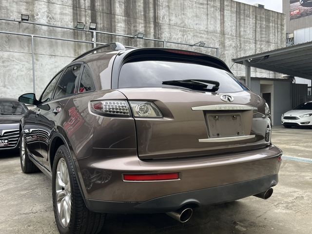 INFINITI無限 FX35  第2張相片