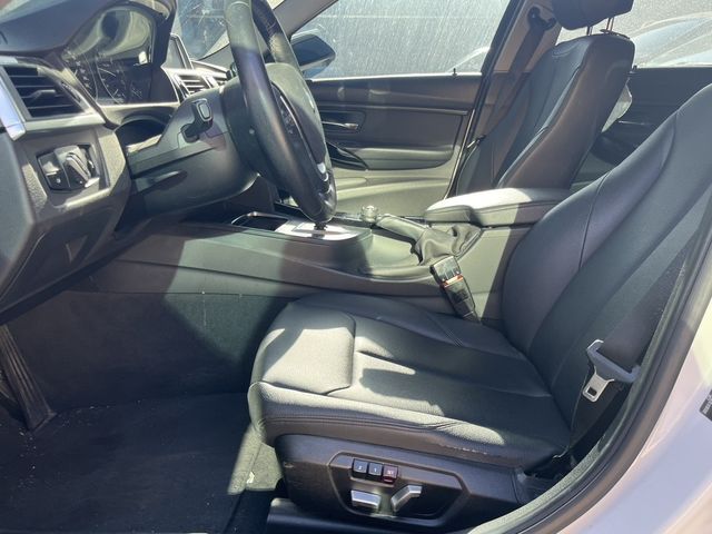 BMW寶馬 318I  第3張相片