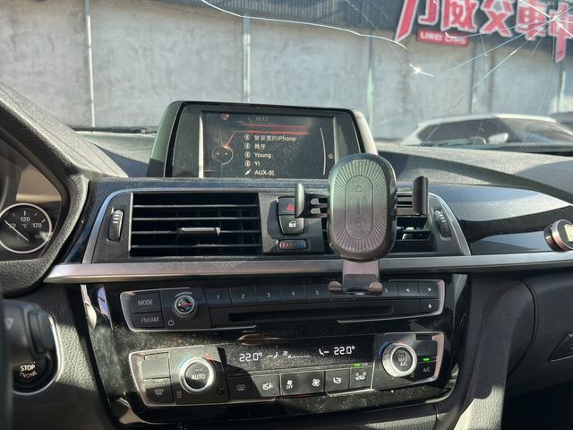 BMW寶馬 318I  第6張相片