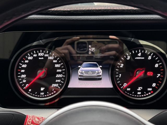 M-BENZ賓士 E200  第3張相片