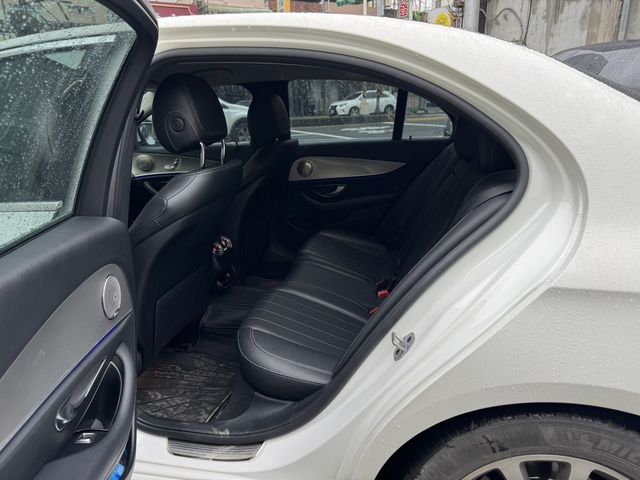 M-BENZ賓士 E200  第6張相片