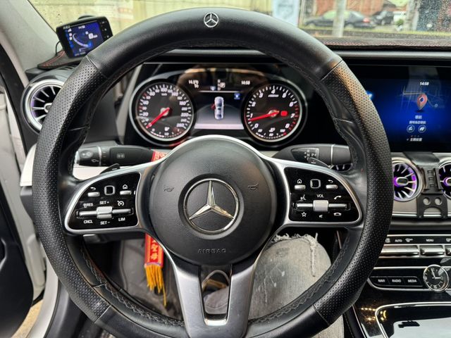 M-BENZ賓士 E200  第8張相片