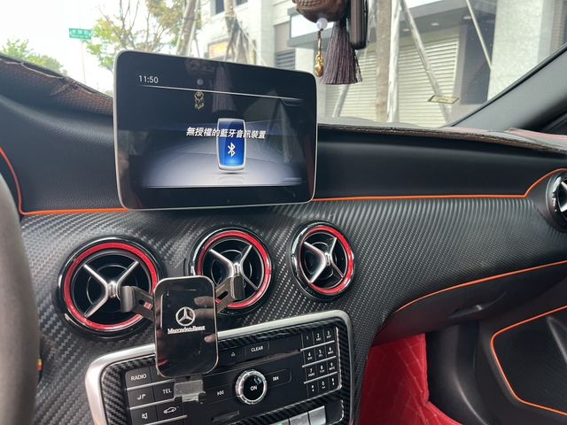 M-BENZ賓士 A45 AMG  第6張相片