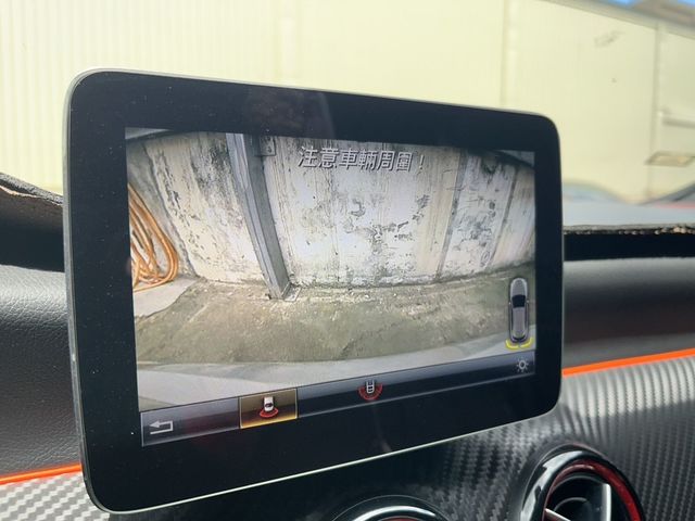 M-BENZ賓士 A45 AMG  第11張相片