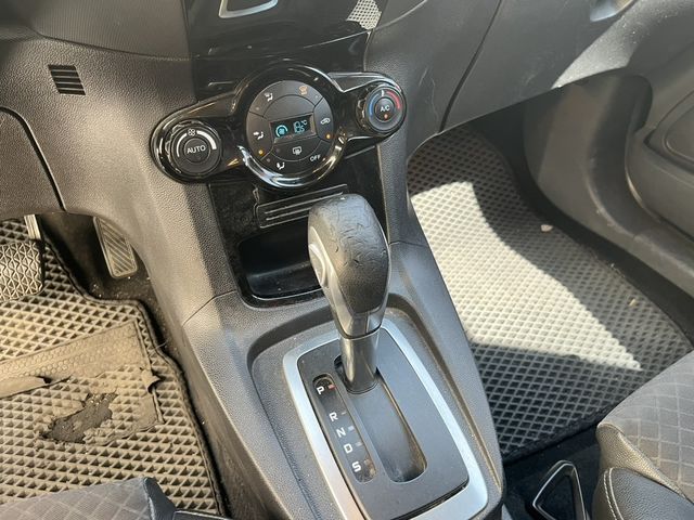 FORD福特 FIESTA  第7張相片