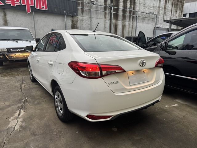 TOYOTA豐田 VIOS  第2張相片