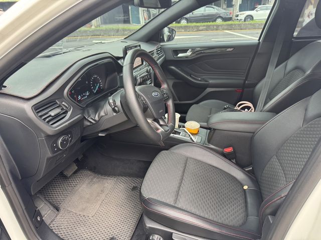 FORD福特 FOCUS  第8張相片
