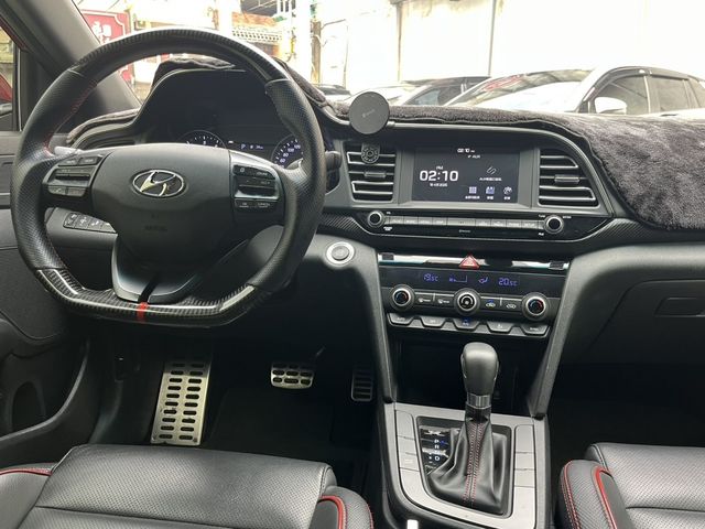 HYUNDAI現代 ELANTRA  第11張相片