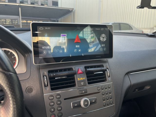 M-BENZ賓士 C300  第6張相片