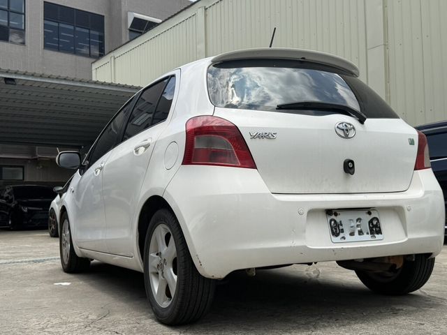 TOYOTA豐田 YARIS  第2張相片