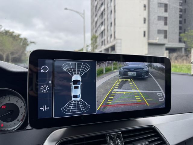 M-BENZ賓士 C250  第8張相片