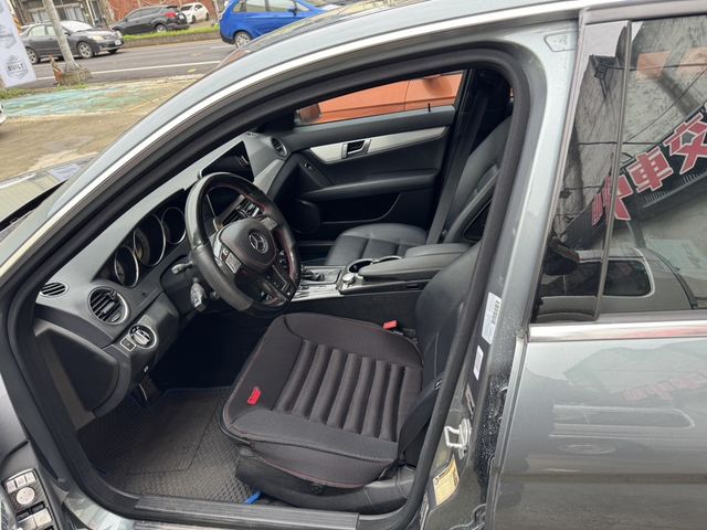 M-BENZ賓士 C250  第12張相片