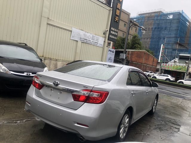 TOYOTA豐田 CAMRY  第2張相片