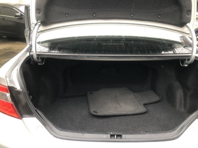 TOYOTA豐田 CAMRY  第7張相片
