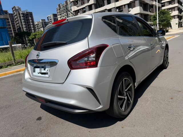 NISSAN日產 TIIDA  第2張相片