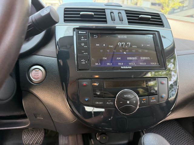 NISSAN日產 TIIDA  第6張相片