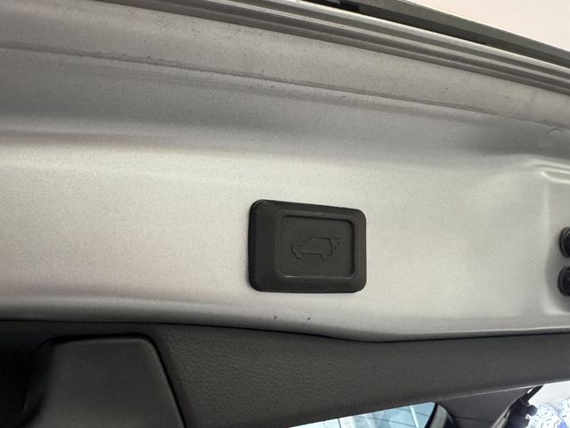 TOYOTA豐田 RAV4  第3張相片