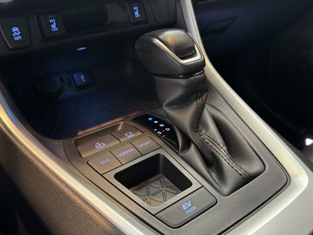 TOYOTA豐田 RAV4  第11張相片