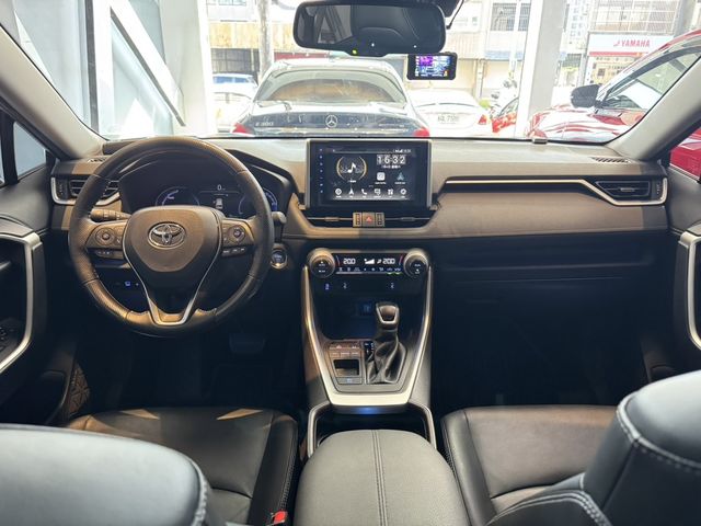 TOYOTA豐田 RAV4  第16張相片