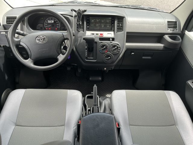 TOYOTA豐田 TOWN ACE  第9張相片