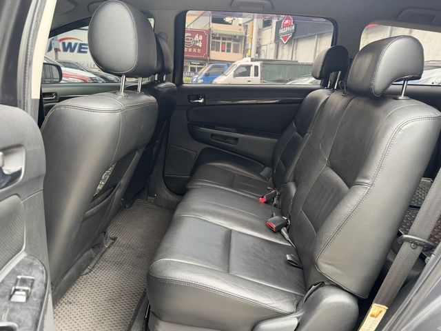 TOYOTA豐田 WISH  第8張相片