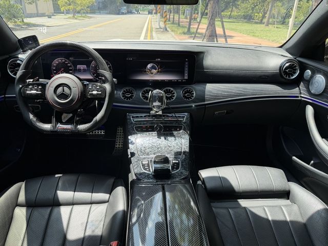 M-BENZ賓士 E400  第11張相片