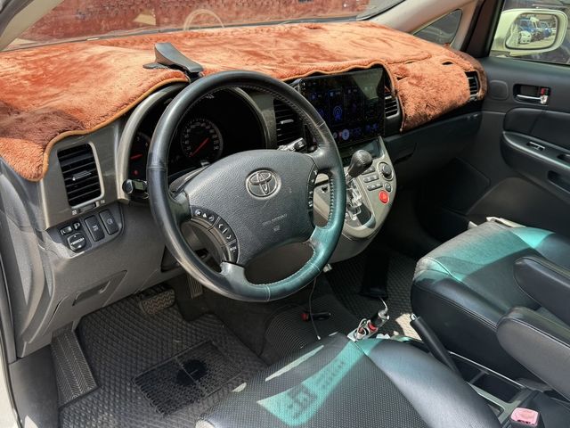 TOYOTA豐田 WISH  第4張相片