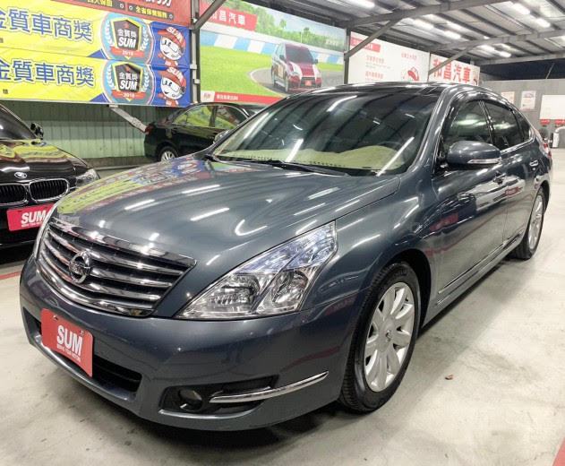 可增貸自用優質代步車 含免鑰起動 全景天窗 恆溫空調 大空間舒適房車 全額優惠中  第1張相片