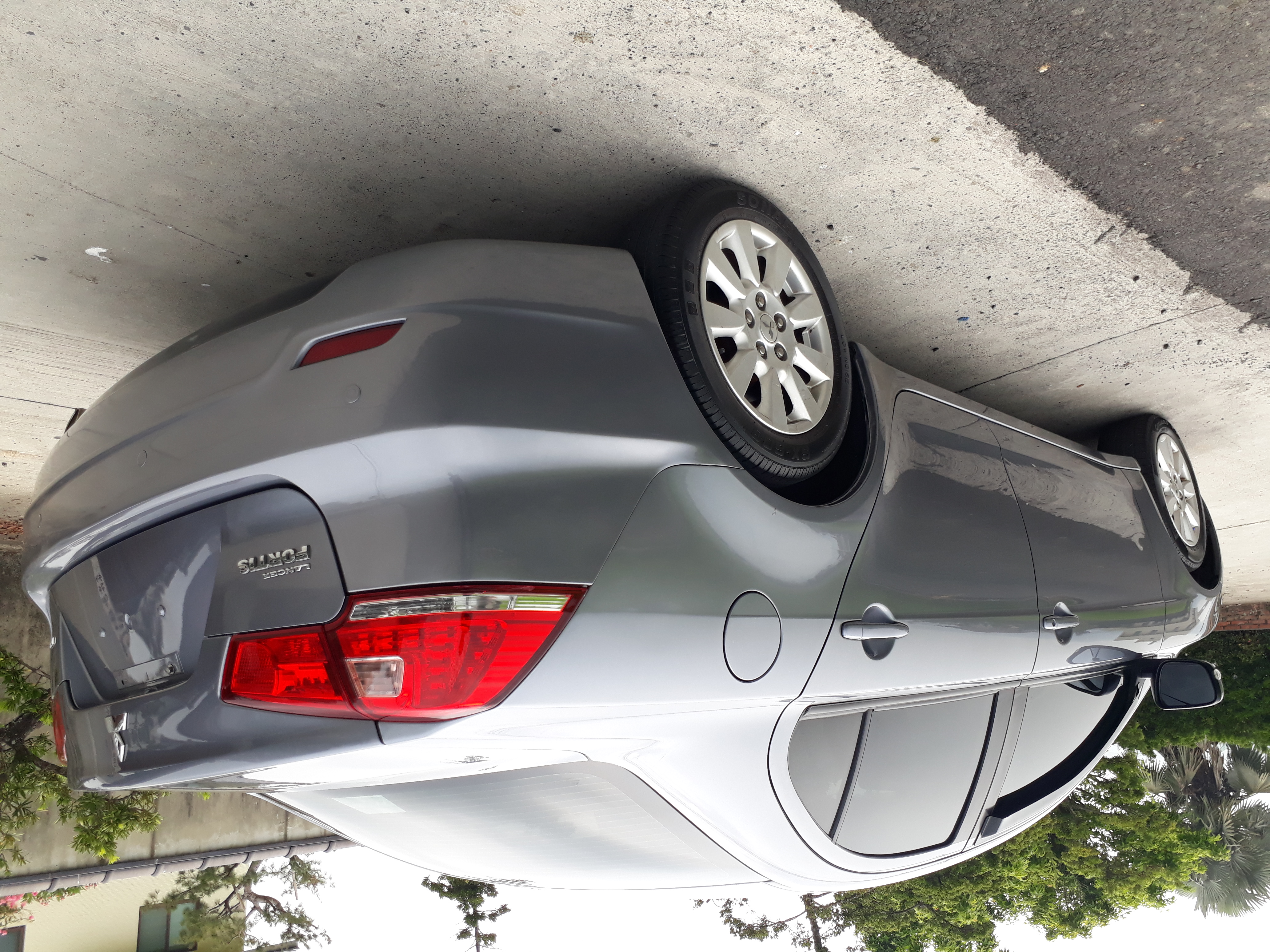 2009 fortis1.8  第8張相片