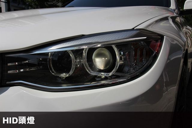 ✅全車原漆✅升級電尾門✅氣氛燈✅無線CARPLAY⭕正14年 328I GT總代理✅升降尾翼 全景天窗 可全貸 無漏油  第4張相片