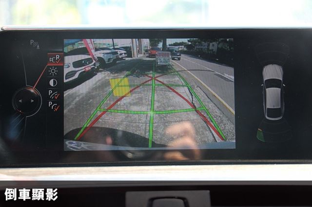 ✅全車原漆✅升級電尾門✅氣氛燈✅無線CARPLAY⭕正14年 328I GT總代理✅升降尾翼 全景天窗 可全貸 無漏油  第13張相片