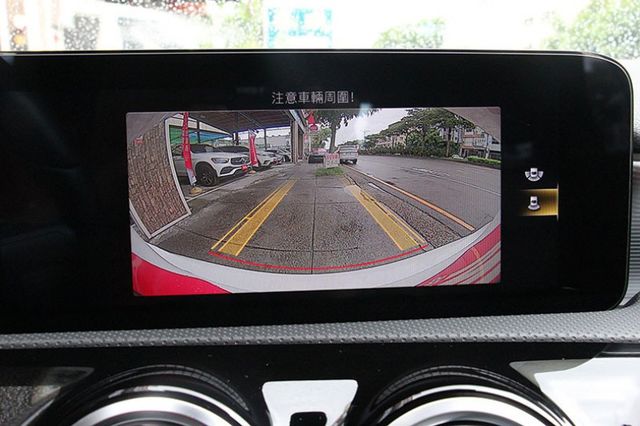 市場最新最漂亮車⭕正21年A250⭕四輪驅動⭕ACC跟車⭕夜色套件⭕AMG套件⭕全景天窗⭕原鈑原漆⭕新車利率⭕可全額貸  第12張相片