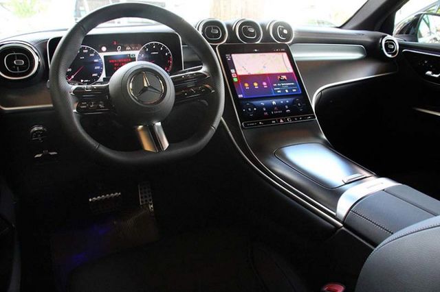 正2024年⭕四輪傳動⭕全車原漆⭕僅跑2萬✅就是新車✅價格更大優惠✅全景天窗⭕AMG⭕P20⭕新車利率⭕可全貸  第9張相片